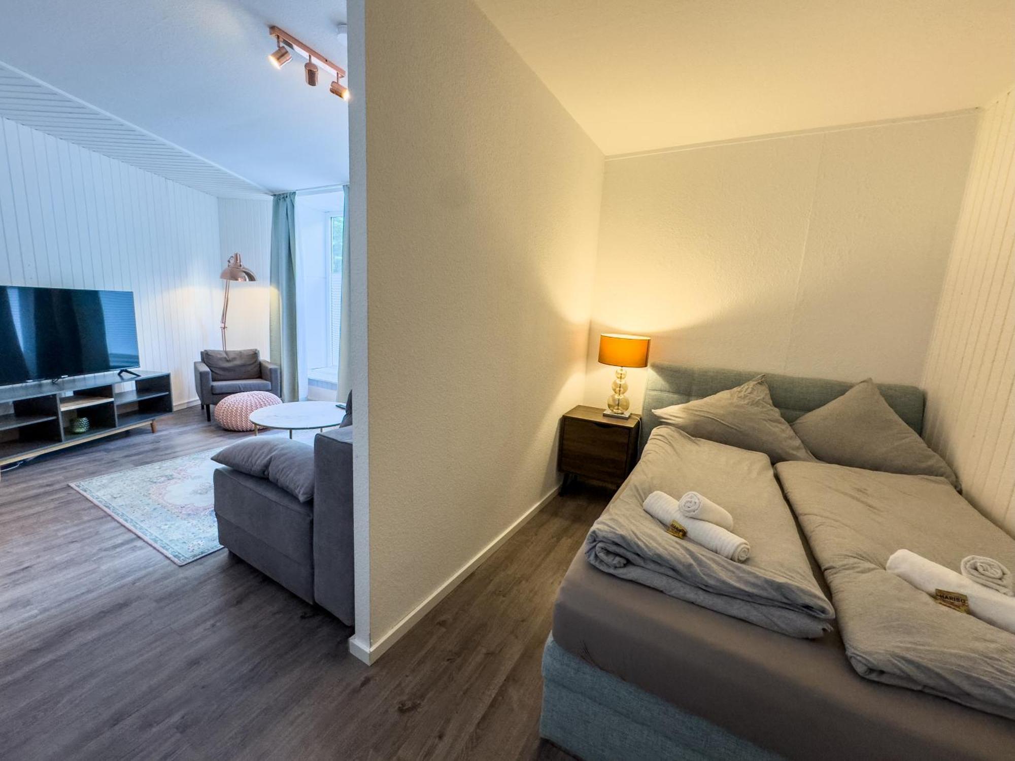 Schoene Wohnung Fuer 4 Gaeste An Der Eilenriede Mit Kostenlosen Parkplaetzen Ганновер Экстерьер фото